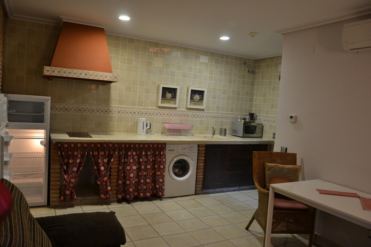 Apartamentos Rurales Natura Torrejon el Rubio Exterior photo